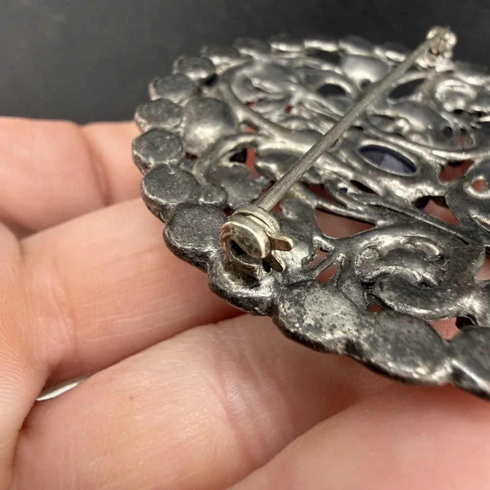 Vintage‎ Pot Metal Rhinestone Brooch Silver Tone Blue